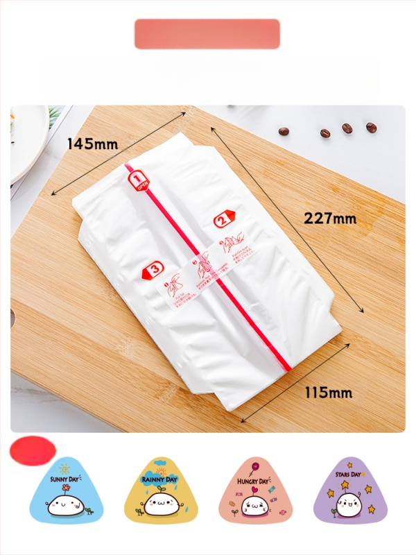 Dvisluoksnis trikampis ryžių kamuoliukų pakavimo maišelis, pusiau supjaustyti jūros dumbliai, rankomis susukta suši pakuotė, lengvai plyštanti ir nerasojanti, japoniško stiliaus jūros dumbliais apvyniota akmens masė