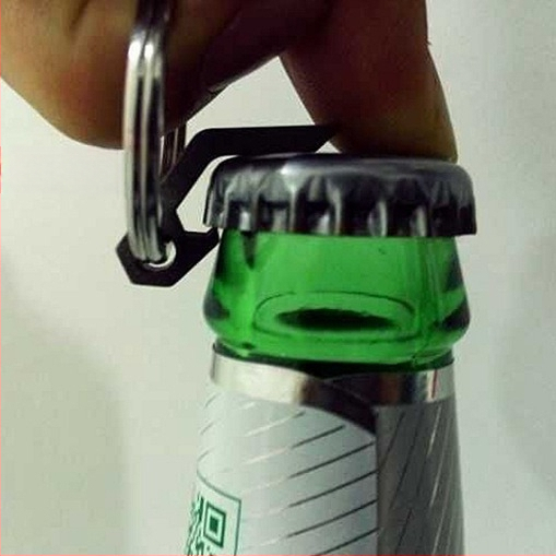 Titaanisulamist minipudeliavaja kruvikeeraja roostevabast terasest EDC vidin õllekruvikeeraja tööriist võtmehoidja