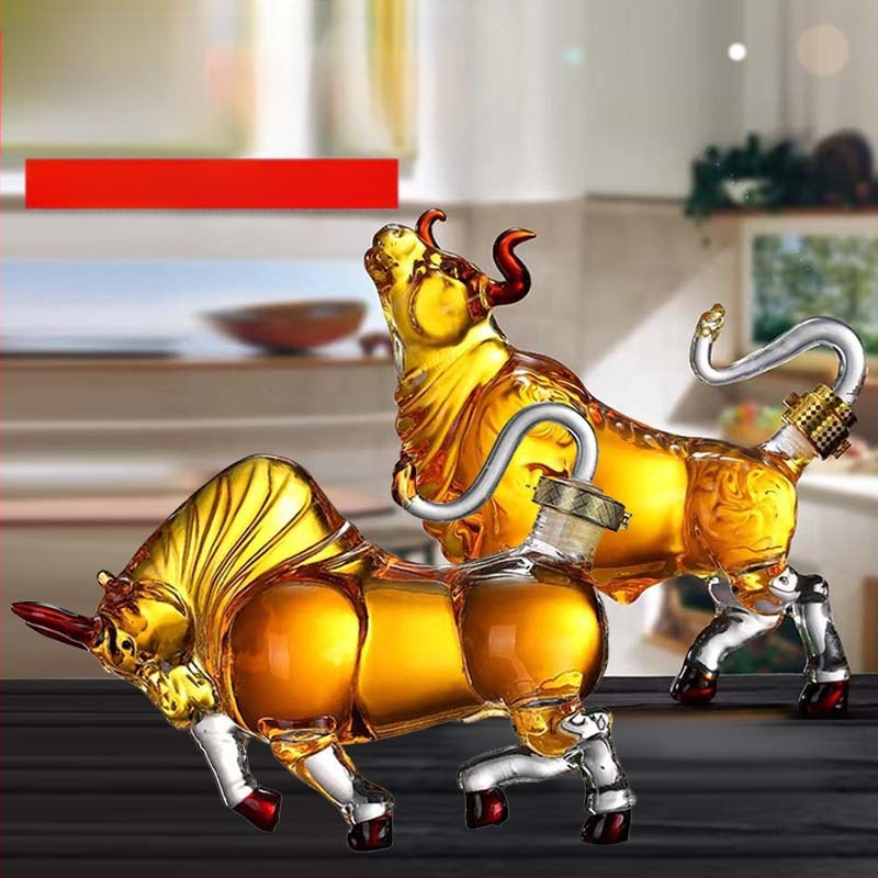 „Zodiac Cow“ dekanterio didmeninė prekyba, „Daniel“ vyno butelio formos gyvūno formos stiklinio butelio amatai, vyno butelio papuošalai