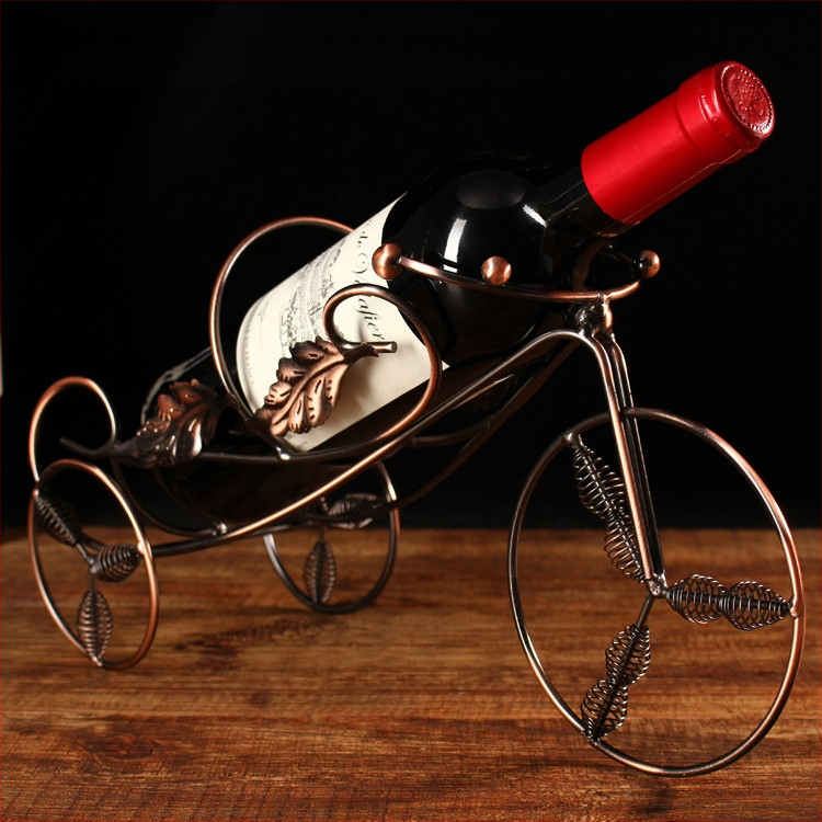 Põhjamaade stiilis veinikapp, veiniriiuli kaunistused, Euroopa stiilis veiniriiuli baar, KTV rauast veinide vitriiniga veiniriiul