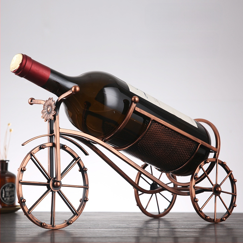 Põhjamaade stiilis veinikapp, veiniriiuli kaunistused, Euroopa stiilis veiniriiuli baar, KTV rauast veinide vitriiniga veiniriiul