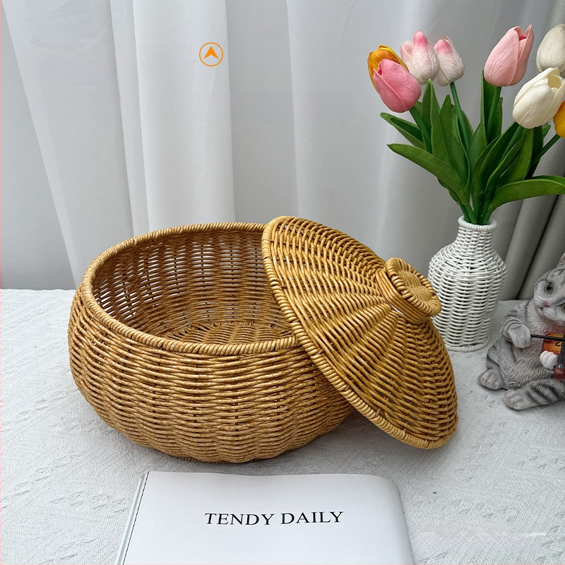 Gyümölcsös, kerek, rattanból készült uzsonnáskosár, fedéllel, tárolókosár, ékszer- és kozmetikai játéktároló doboz, rattanból készült, kék