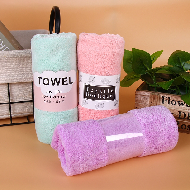 sandėlyje rankšluosčių kortelė galvos rankšluostis vonios rankšluostis juosmens sandariklis orlaivio skylė pakabinimo kortelė pakavimo kortelė sulankstyta galva lizdinė plokštelė popierinė kortelė didmeninė prekyba