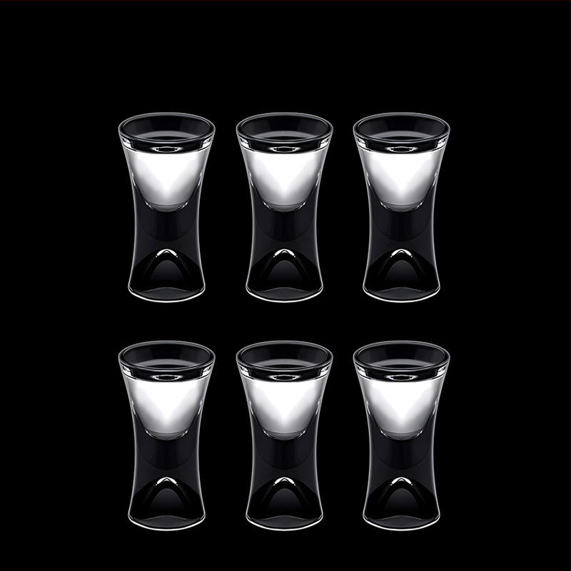 Alkoholinių gėrimų taurė, taurė, maža vyno taurė, spiritinis stiklas, aštuonkampis stiklas, kulkos formos taurė, vienos taurės didmeninė stiklinė taurė