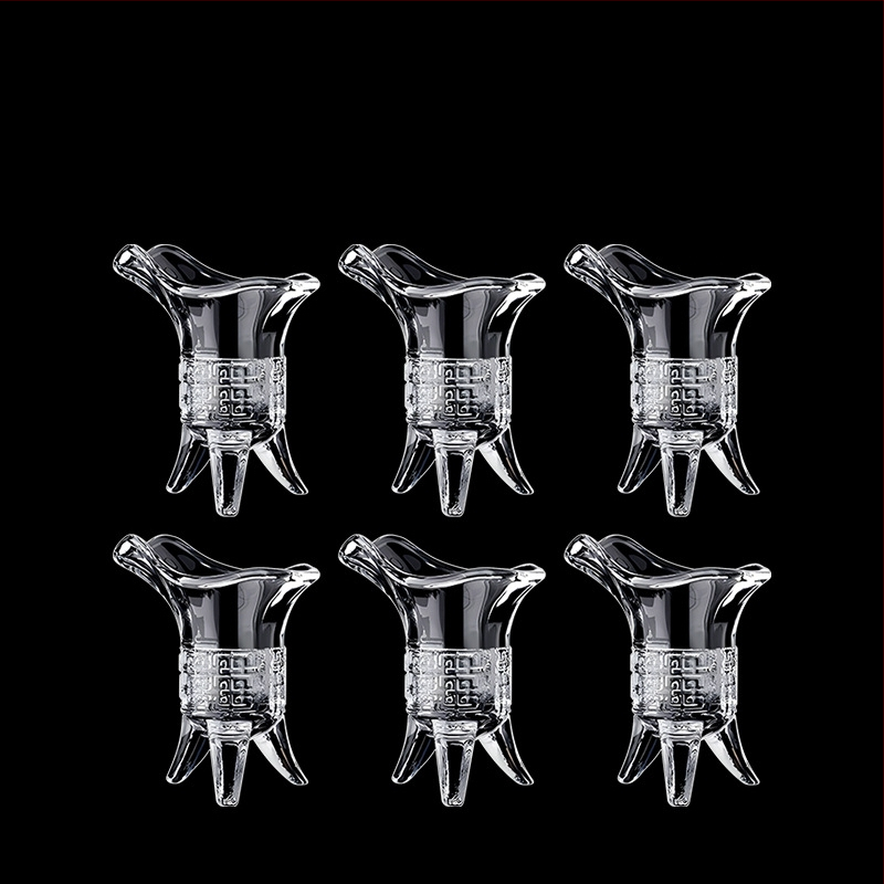 Alkoholinių gėrimų taurė, taurė, maža vyno taurė, spiritinis stiklas, aštuonkampis stiklas, kulkos formos taurė, vienos taurės didmeninė stiklinė taurė