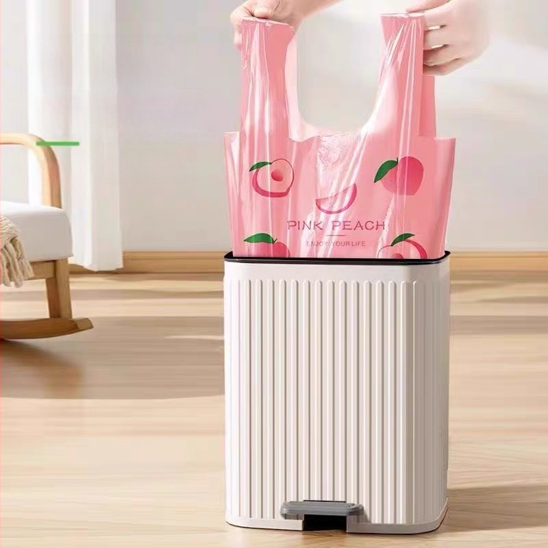 Suurendage paksenevat sääsetõrjevahendit putukate deodoranti puuviljaprügikotti, kasutage ka kaasaskantavaid lõhnastatud kilekotte, mis ei ole määrdunud käed