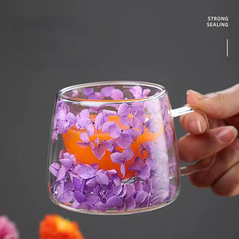 Tikrų gėlių dvisluoksnis stiklas su rankena Kavos puodelis Borosilikatinis stiklas Paprastas puodelis Įmontuotas džiovintų gėlių stiklas