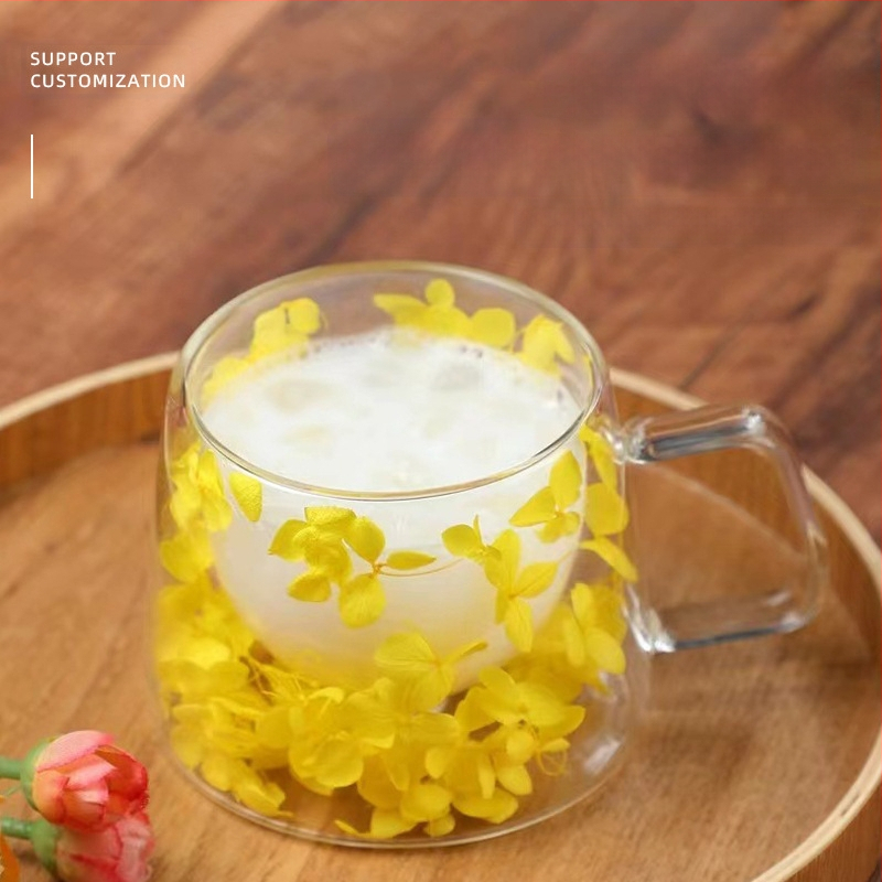 Tikrų gėlių dvisluoksnis stiklas su rankena Kavos puodelis Borosilikatinis stiklas Paprastas puodelis Įmontuotas džiovintų gėlių stiklas