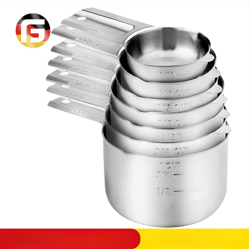 „Amazon“ kepimo nerūdijančio plieno matavimo puodelis, 7 dalių rinkinys su kreipiamuoju antgaliu, kepimo šaukšto skalės matavimo šaukšto puodelis