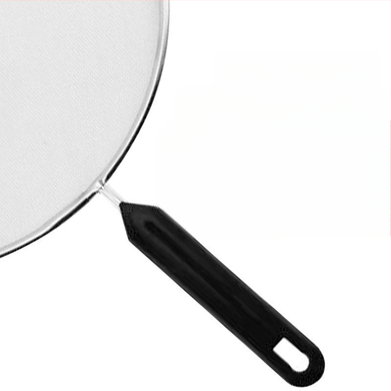 Aliejui atsparus tinklelis su rankena; sprogimui atsparus alyvos dangtis; alyvai atsparus filtro dangtis; kepimui neskaidant rankų; gruzdintuvės apsauga nuo šlako.