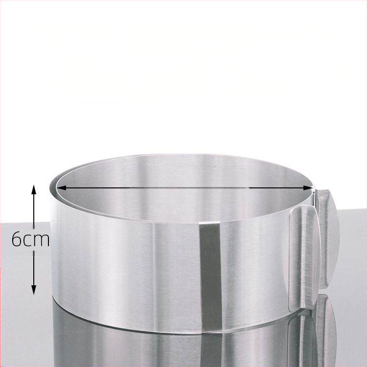 Αν θέλετε να βρείτε στρογγυλό κύκλο μους από ανοξείδωτο χάλυβα, μπορεί να ρυθμιστεί χειροκίνητα, καλούπι κέικ κύκλου κέικ DIY πολλαπλών σχημάτων καρδιάς