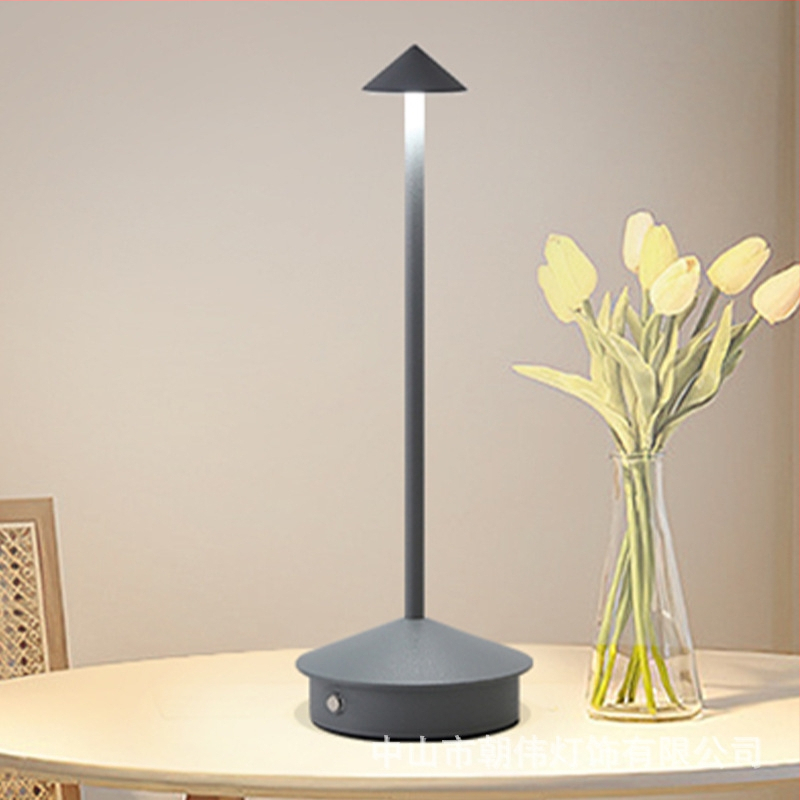 Seenelamp piiriülene mood väliskaubandus LED Spire laualamp laadimine loominguline välistingimustes siseruumides restorani kaunistuseks väike laualamp