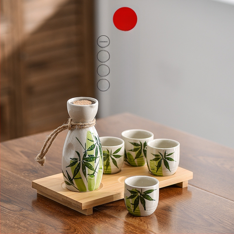 Izakaya vyno rinkinys, japoniško stiliaus antikvarinis keraminis vyno ąsotis, vyno taurė ir rankomis dažytas vyno rinkinys