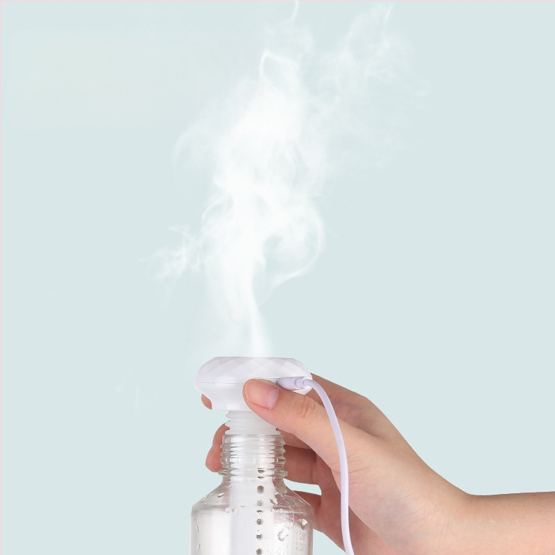 Tehase otsene pihustusniisutaja USB aroomiteraapia masin Teemantniisutaja sügis- ja talvine kliimaseade siseruumides auto veelisand