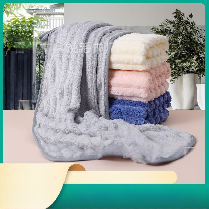 Uus kommibaari korallist sametist vannirätik, paksendatud iseseisev pakend, pehme imav, karvavaba täiskasvanute kodune suplemine