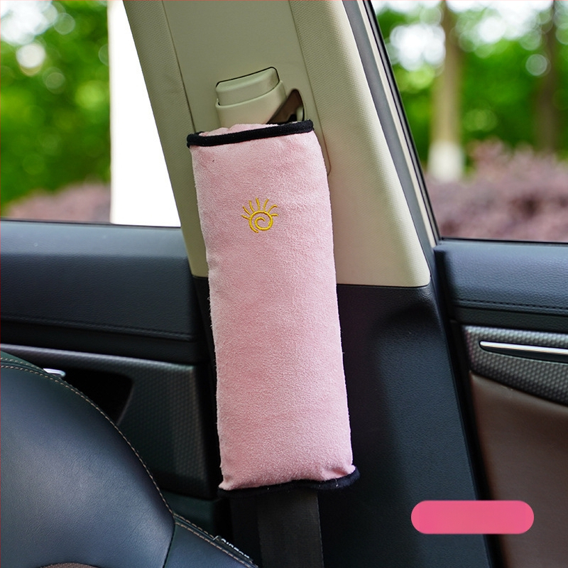 Auto turvavöö õlapadja kaitsekate, pehmest lapse turvaregulaatorist, multifilmiauto pingutusvastane kaelaümbris