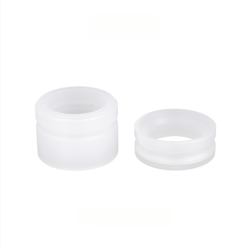 Kavos kapsulių užpildymo ir sandarinimo laikiklis, suderinamas su mažo dydžio „Nestle“ kapsulių puodeliais