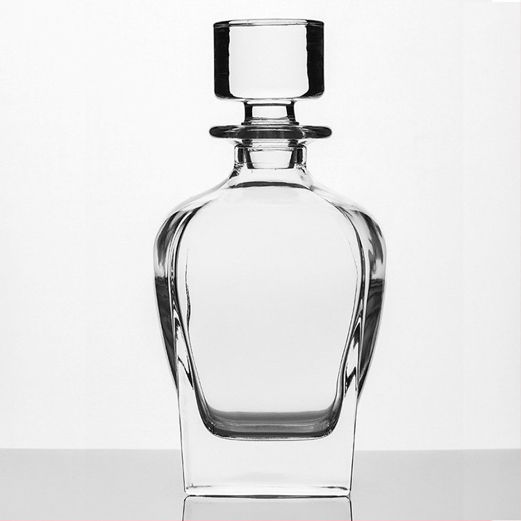 700 ml stiklinis vyno butelis, sferinis viskio stiklinis vyno butelis, vyno butelis, gali būti derinamas su vyno taure, pritaikomas logotipas vyno buteliui