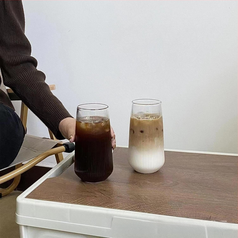 Stiklinis puodelis, šalto gėrimo puodelis, gėrimų puodelis, ledinės kavos puodelis, latė puodelis, paprastas sulčių puodelis, madinga amerikietiška šalto kavos didmeninė prekyba