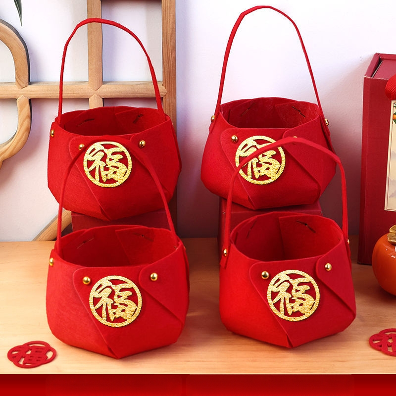 Kėlimosi į naujus namus džiaugsmas, Dekoratyviniai reikmenys, Dovanos, Lagaminai, Kėlimosi į naujus namus dovanos, Persikėlimo ceremonija, Įkurtuvių papuošalai