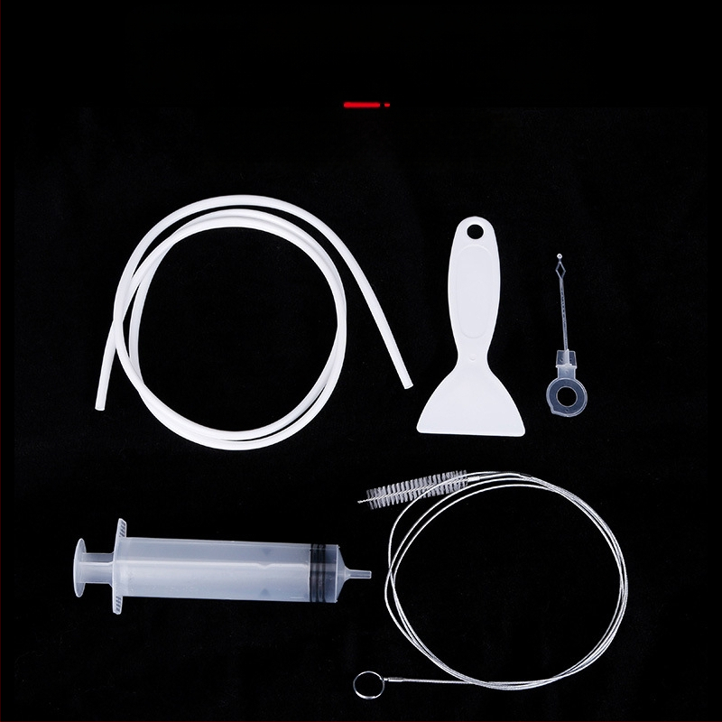 Šaldytuvo žemsiurbės išleidimo angos žemsiurbė, apsauganti nuo užsikimšimo apledėjusio vandens valymo išleidimo angos įrankis, šaldytuvo žemsiurbė