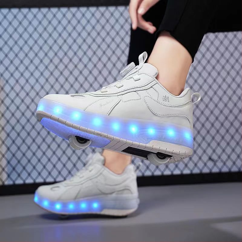 Skriemulio formos batai su pačiūžomis, keturračiai deformaciniai batai, pačiūžos, dviejų eilių ratukai, batai vaikams, paaugliams