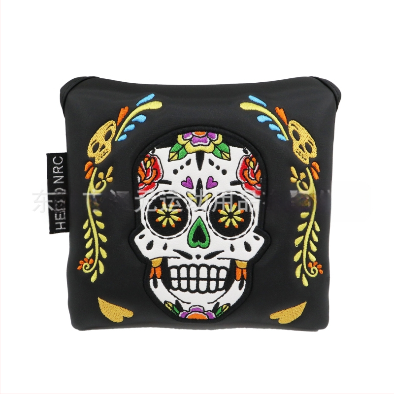 Naujų gamintojų didmeninė tarpvalstybinė elektroninės prekybos golfo lazdos uždangalai, mediniai lazdos kostiumai, kaukolės stūmimo lazdos uždangalai