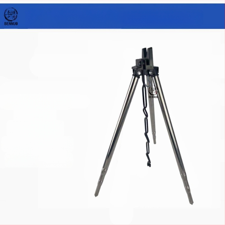 Žvejybos meškerės laikiklis iš aliuminio lydinio, į žemę įstatomas trikampis laikiklis, teleskopinis, tolimojo nuotolio metimo meškerės laikiklis, trikojis, skirtas lauko žvejybai