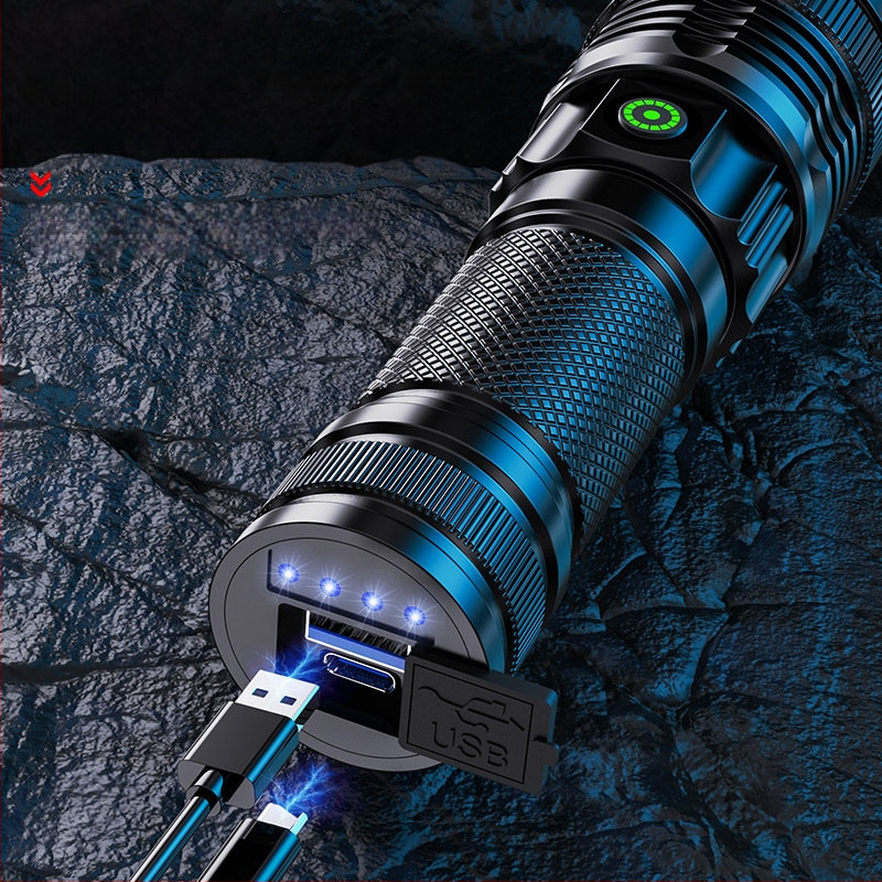 Телескопичен фенер от алуминиева сплав с бял лазерен чип, силен светлинен дисплей, захранване с USB и директно зареждане на външна батерия.