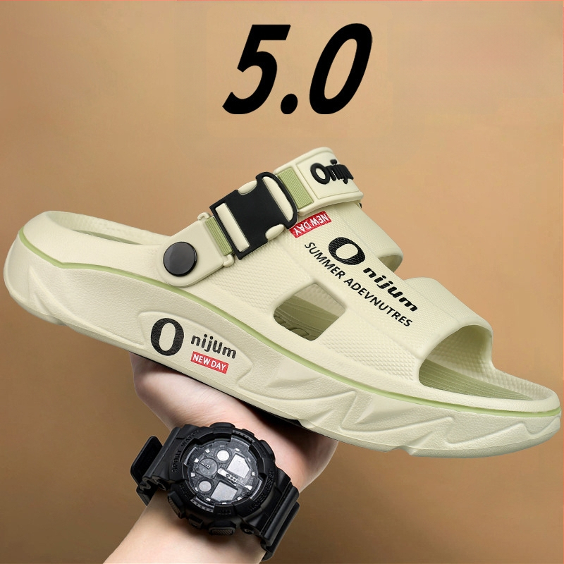 Új férfi szandálok és papucsok 2025 nyári vastag talpú otthoni csúszásgátló kopásálló dezodoráló divatos strandpapucsok határokon átnyúló