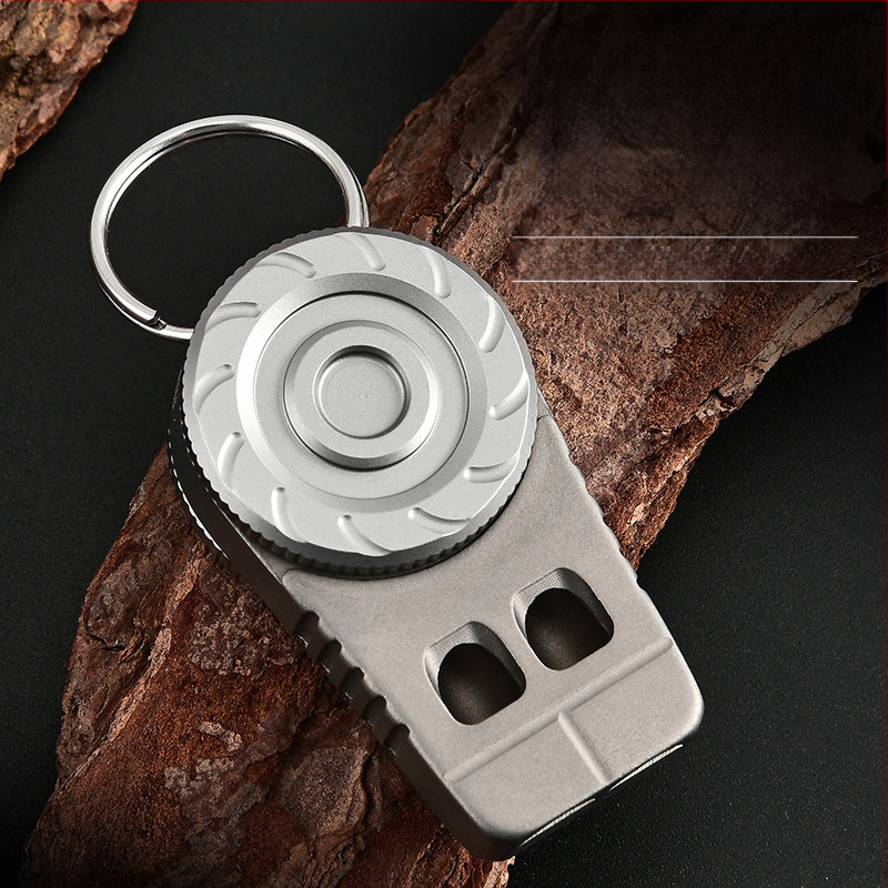 Titánötvözetből készült kültéri kemping életmentő síp dupla lyukú pattogó síp hordozható kulcstartó síp multifunkcionális dekompressziós síp