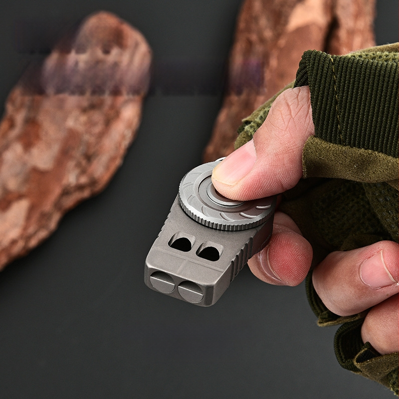 Titánötvözetből készült kültéri kemping életmentő síp dupla lyukú pattogó síp hordozható kulcstartó síp multifunkcionális dekompressziós síp