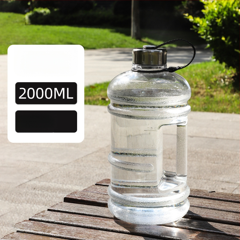 Határokon átnyúló szuper nagy kapacitású műanyag pohár nyári fitnesz hordozható kültéri vízforraló 2,2 literes szivárgásmentes tonnás hordó gallon vízforraló
