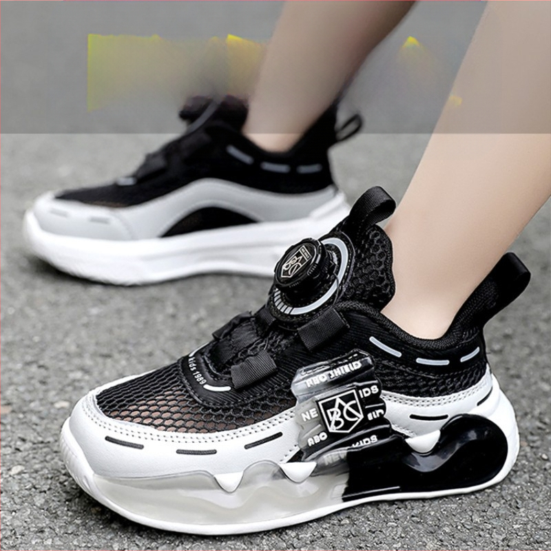 Meeste kingad võrgust kingad võrgust pinnaga hingavad suvised uued laste spordijalatsid keskmisele ja suurele lapsele õõnsad meeste isakingad