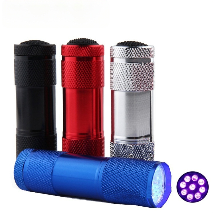 Határokon átnyúló gyártók közvetlenül szállítanak 9LED-es lila zseblámpát UV ultraibolya alumíniumötvözetből készült pénzdetektor fénycsöves világító lámpát