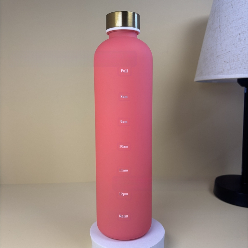 1000ml välistingimustes sportimiseks mõeldud veepudel suure mahutavusega jäätunud gradientvärvi spordiveetass roostevabast terasest kattega plasttops