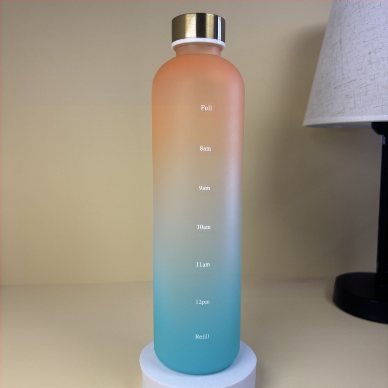 1000ml välistingimustes sportimiseks mõeldud veepudel suure mahutavusega jäätunud gradientvärvi spordiveetass roostevabast terasest kattega plasttops