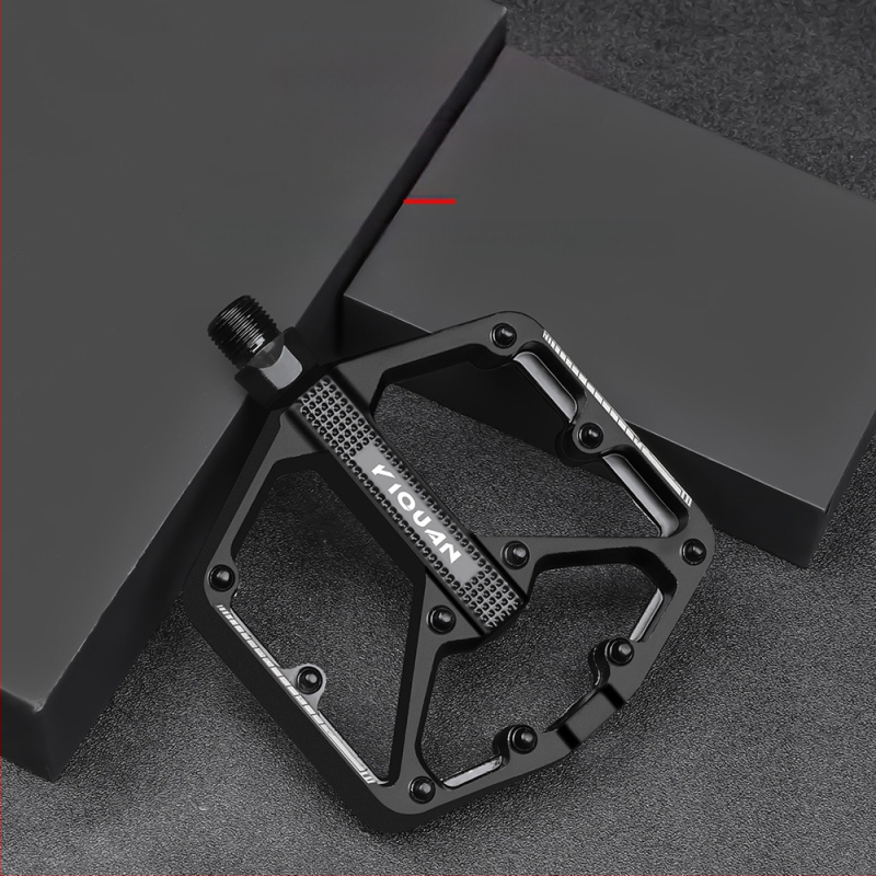 Gamyklinis didmeninis kalnų dviračių aliuminio lydinio pedalo pedalas neslystantis platėjantis nagų pedalas dviračių priedai