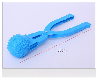 Sniego gniūžčių segtukas, žaidžiantis smėlyje ir vandenyje, vaikų žiemos lauko žaislai, kūdikis žaidžia sniege, segtukas, interaktyvus sniego gniūžčių kovos įrankis