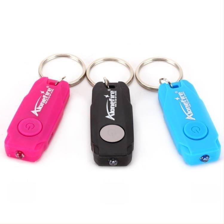 Y06 Nabíjateľná darčeková kľúčenka so svietidlom na kľúče Mini LED kľúčenka so svietidlom na domáce zvieratá Y06