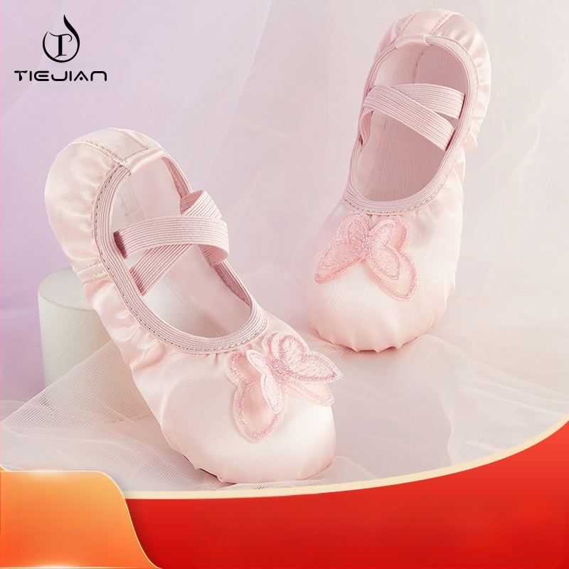 Нови детски балетни обувки за момичета, мека подметка, сатенени обувки за танци с бродирана пеперуда и бродерия