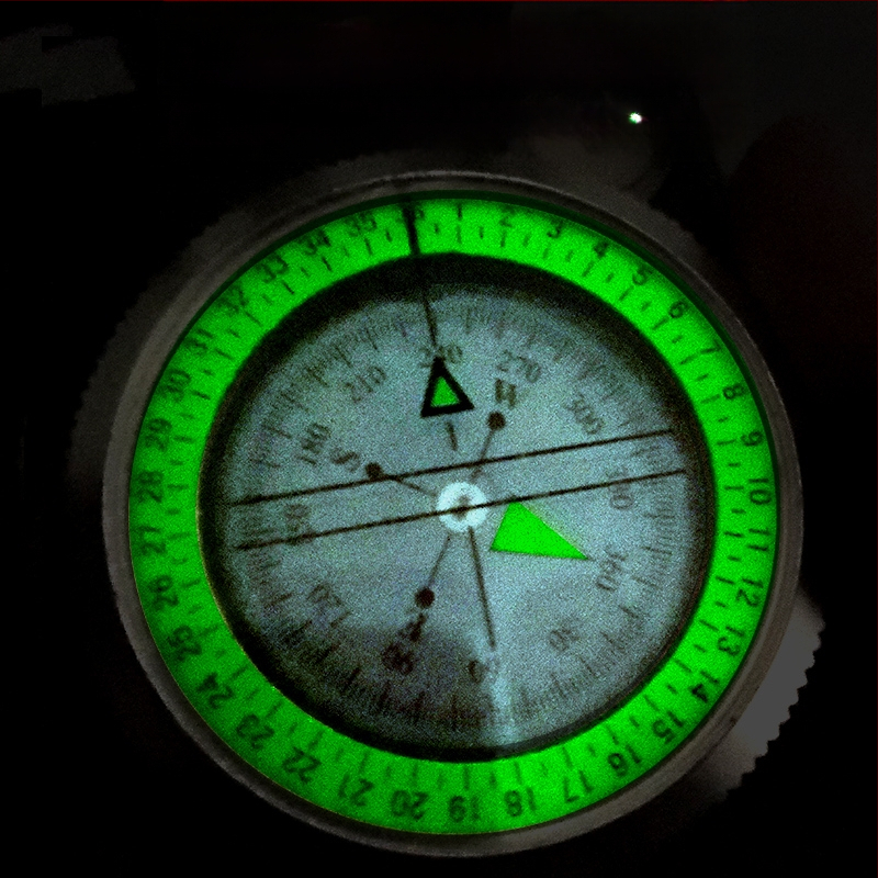 Gamintojo K4074 lydinio kompasas, didelio tikslumo daugiafunkcis šviečiantis išgyvenimo lauko kompasas su nuolydžio matuokliu