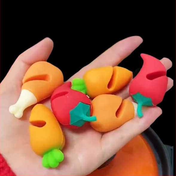 Háztartási edényfedél túlcsordulásvédő konyhai eszköz rakott pörkölt leveses edény oldalsó klip kreatív szilikon edényfedél rögzített emelt állvány