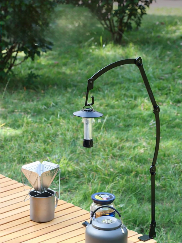 Õues kasutatav telkimisstiilis multifunktsionaalne reguleeritav lauaarvuti valgustialus, kaasaskantav pika käega rippvalgusti alus, laagrivalgusti laualamp, kokkupandav alus