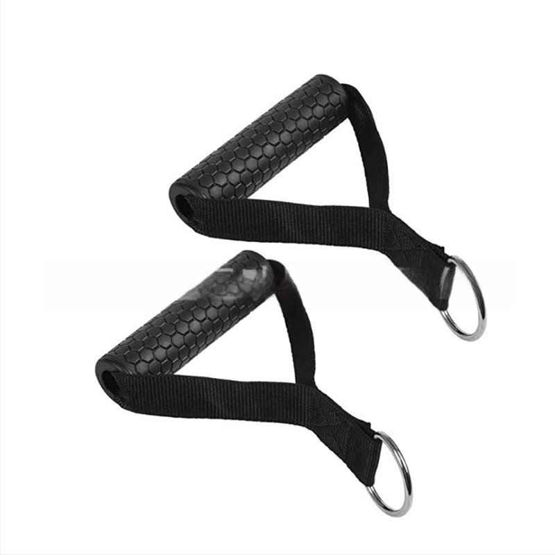 Fitneso įrangos priedai, kuriuos sudaro juodas medžiaginis krepšys, tricepso įtempimo virvė, fitneso rankena, rankena, fitneso čiurnos sagtis