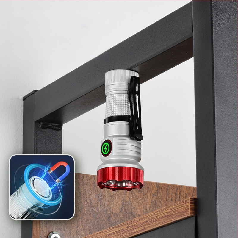 Határokon átnyúló új, hordozható, kompakt, újratölthető XPG zseblámpa gyöngyök emelik ki a vészhelyzeti nagy hatótávolságú farokmágneses vonzerőt