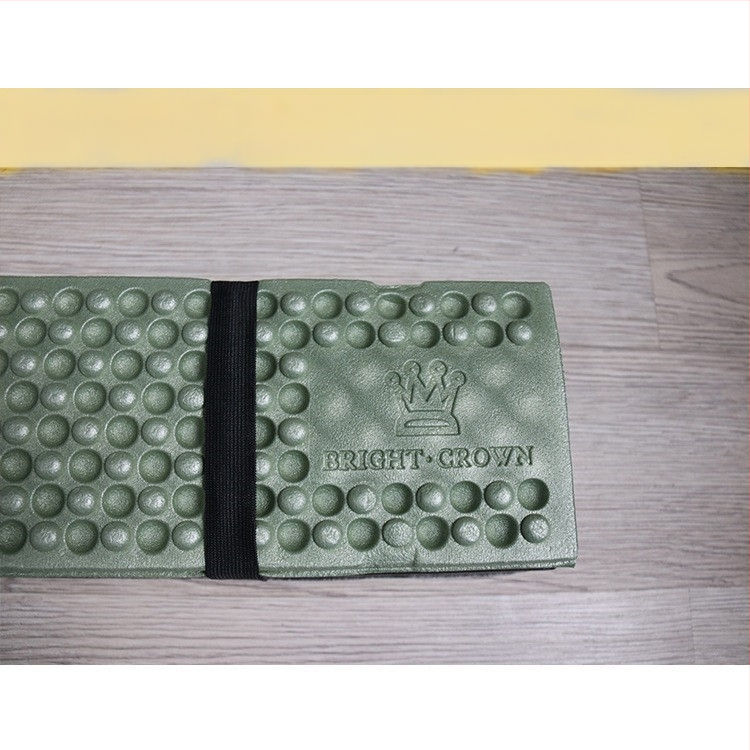 Välistingimustes telkimiseks kaasaskantav munaküna niiskuskindel matt paksendatud kokkupandav uinakumatt telkmatt kerge ja vastupidav