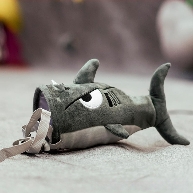 Amazon горещо продавана акула анимация плюшена чанта за скално катерене с прах, открит алпинизъм, неплъзгаща се чанта за суха ръка с магнезиев прах