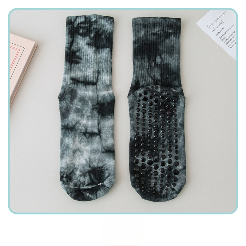 Silikoonist libisemiskindlad jooga sokid naistele, batikavärviga keskmise pikkusega sokid, kammitud puuvillast fitness-naiste sokid, pilatese spordi kõrged sokid