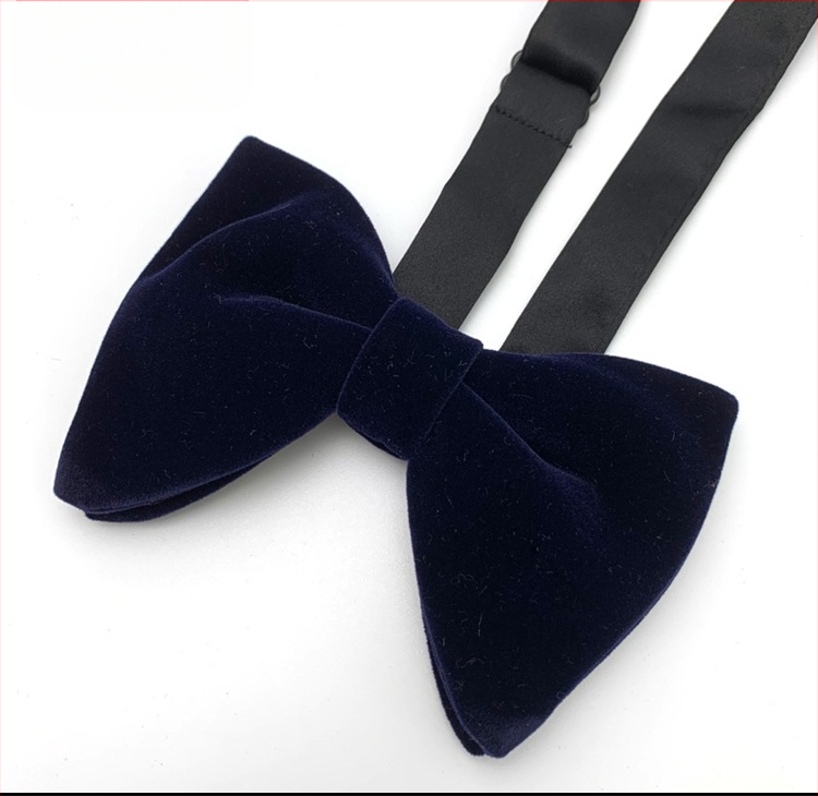 Lehma sarvest kikilips kuldne sametkangast kikilips tekstuuridega elegantne mood pulm peigmees lehma sarvest laia kujuga lips